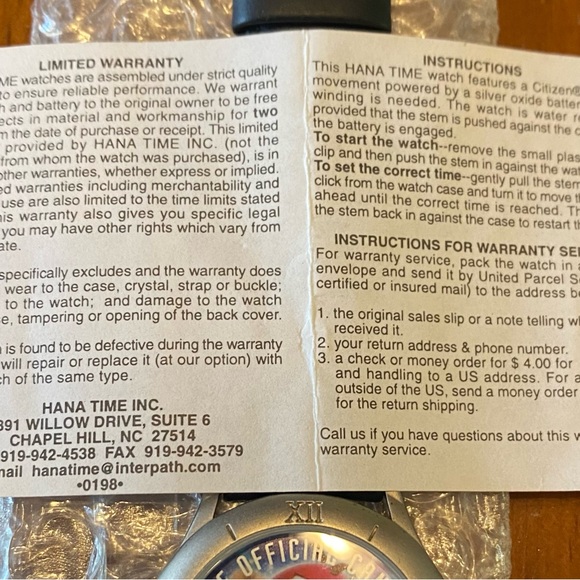 Vintage 1998 MARS M&M Limited Edition Silver Leather Analog Quartz Watch - Picture 6 of 6